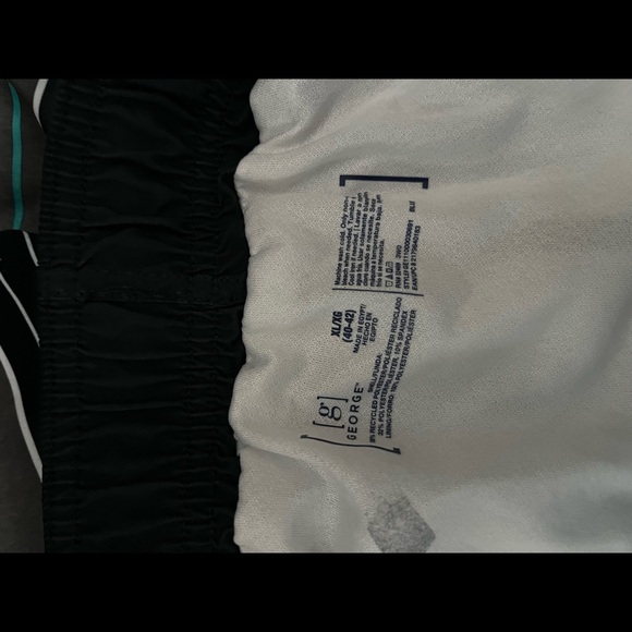 Men’s Swim Trunks - Size XL - Picture 3 of 3